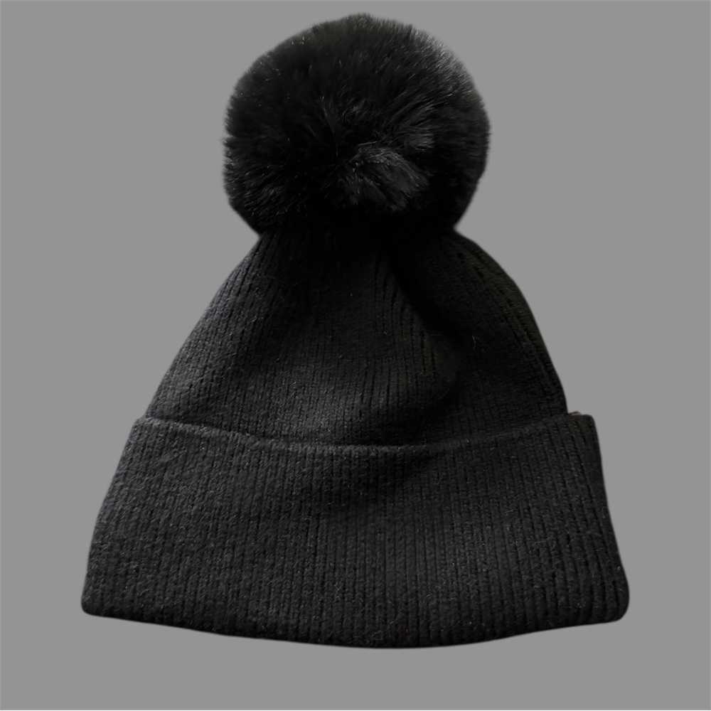Norla Canada Pom-Pom Cuffed Hat